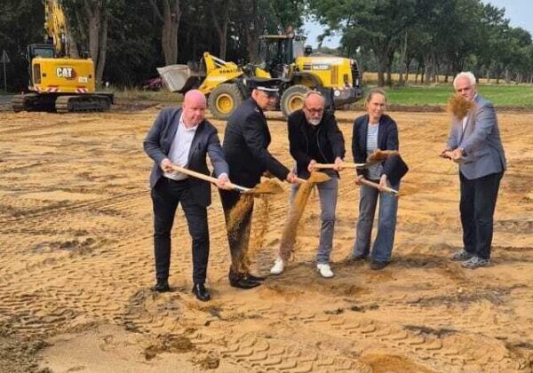 Spatenstich für das neue Feuerwehrhaus in Boltersen