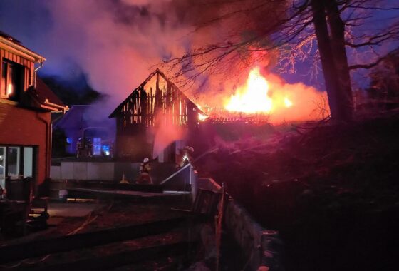 Einsatzalarm: B3 - Schuppenbrand groß