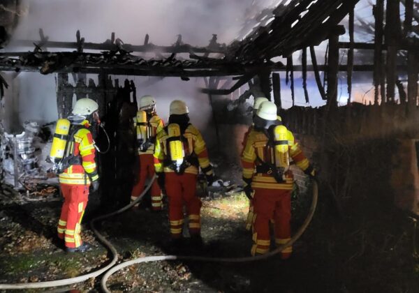Einsatzalarm: B3 - Schuppenbrand groß