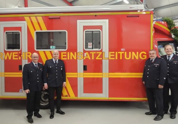 Offizielle Indienststellung des neuen Einsatzleitwagens (ELW)